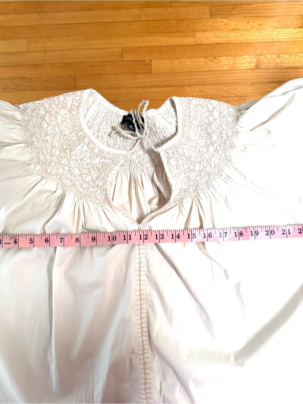 Evereve Smocked Peasant Blouse Cream Poplin Tassel Balloon Sleeve M - Picture 8 of 10